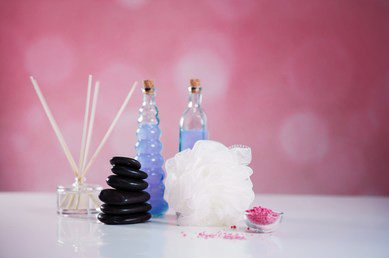 按摩脊背部的养生作用和具体的操作方法